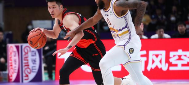 爱游戏体育平台-关于CBA赛场上球队进攻端失误频现，波折不断的信息