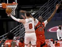 爱游戏体育链接-猛龙力克公牛，保持榜首位置