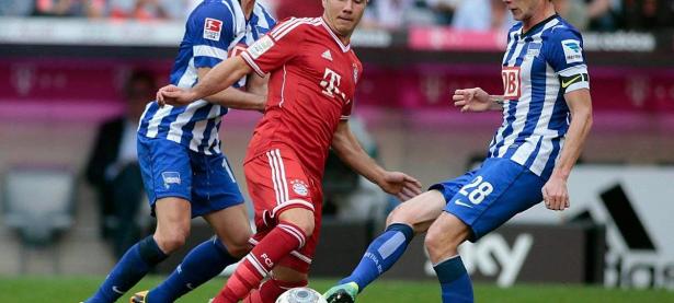 爱游戏体育地址-柏林赫塔主场告捷，提前锁定三分