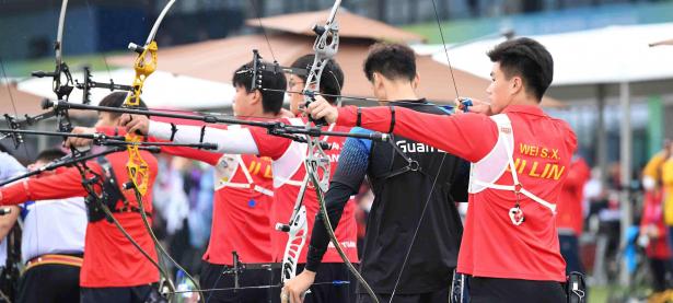 爱游戏体育直播-关于射箭比赛展现才华，选手们神准命中靶心的信息