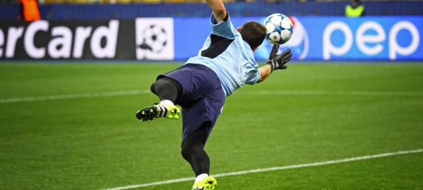 爱游戏体育直播-塞维利亚坚守主场，力争全取三分的简单介绍