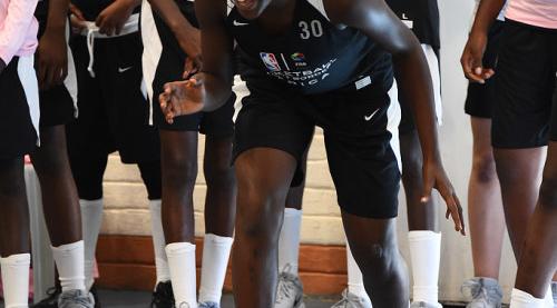 爱游戏体育官网-非洲球员训练照曝光，备战国际比赛