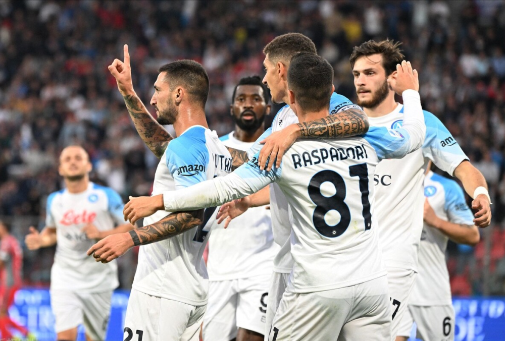 那不勒斯客场胜出,继续领跑积分榜的简单介绍 那不勒斯客场胜出,继续领跑积分榜的简单介绍