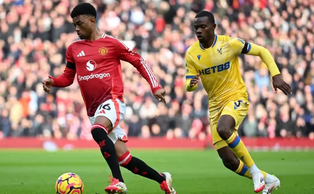 包含英冠豪门交锋，曼联客胜晋级英格兰杯四强的词条