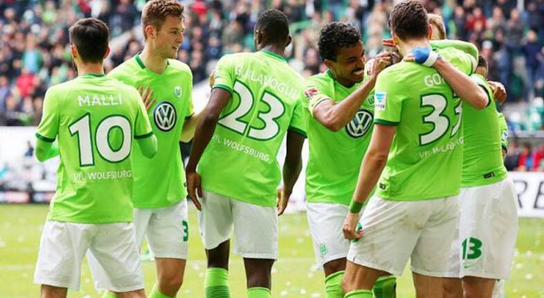 包含沃尔夫斯堡客场击败对手,稳固积分榜位置的词条 包含沃尔夫斯堡客场击败对手,稳固积分榜位置的词条