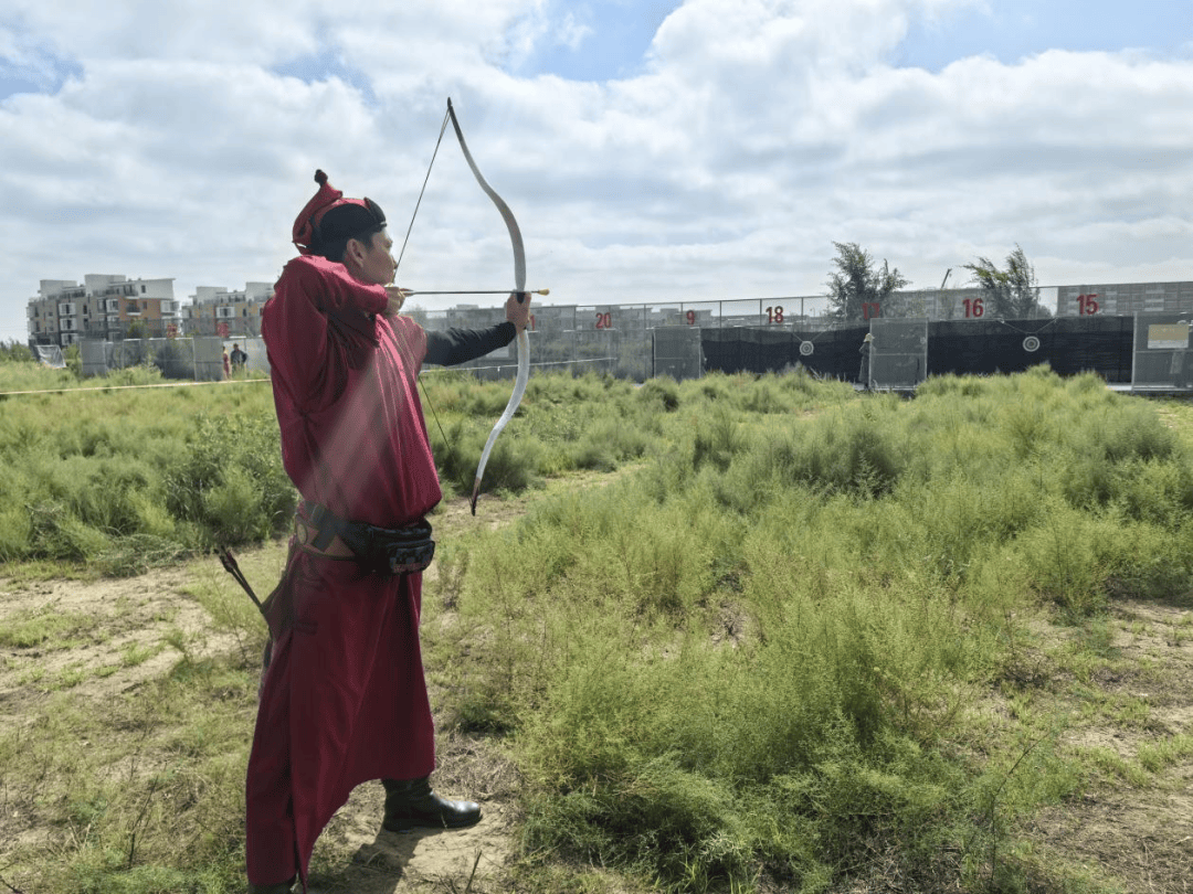 关于射箭比赛展现才华,选手们神准命中靶心的信息 关于射箭比赛展现才华,选手们神准命中靶心的信息